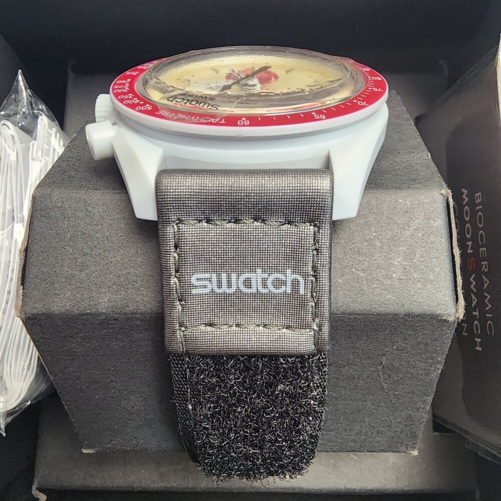 Swatch X Omega Bioceramic Moonswatch Mission To The PLUTO - Picture 6 of 8